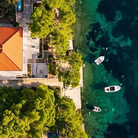 Lovely In Karbuni With Wifi *