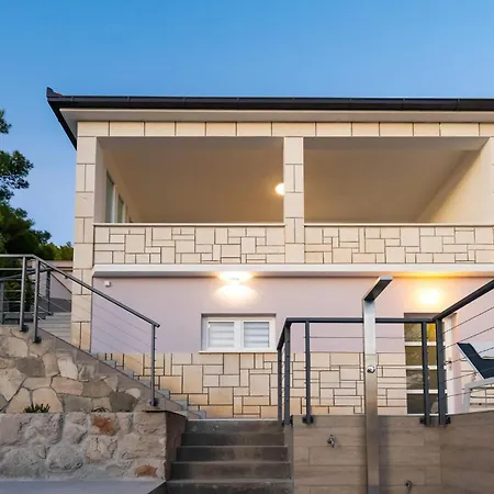 Lovely In Karbuni With Wifi Tatil Evi