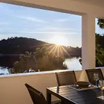 Сasa de vacaciones Gorgeous In Karbuni With Wifi *