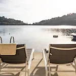 Gorgeous In Karbuni With Wifi Сasa de vacaciones