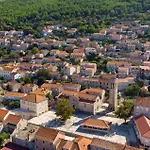 Gorgeous In Karbuni With Wifi Brnistrova