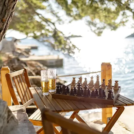 Lovely In Karbuni With Wifi