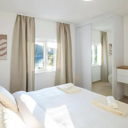 בית נופש Nice Home In Karbuni With Wifi