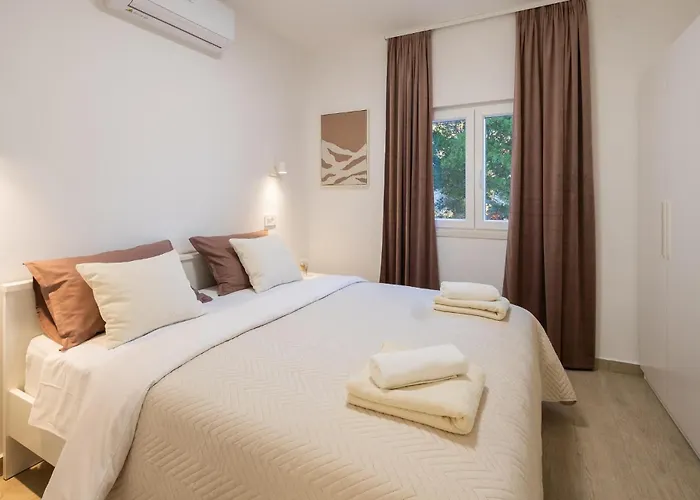 Lovely In Karbuni With Wifi *