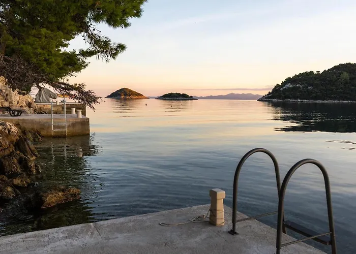 Dom wakacyjny Lovely In Karbuni With Wifi Brnistrova