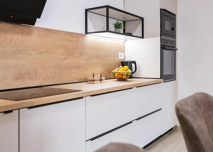 Lovely In Karbuni With Wifi Dom wakacyjny Brnistrova